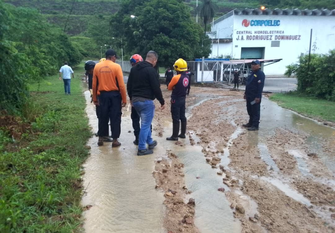 Hidroeléctrica Peña Larga entre Portuguesa y Barinas sufrió inundación tras desbordamiento de quebrada